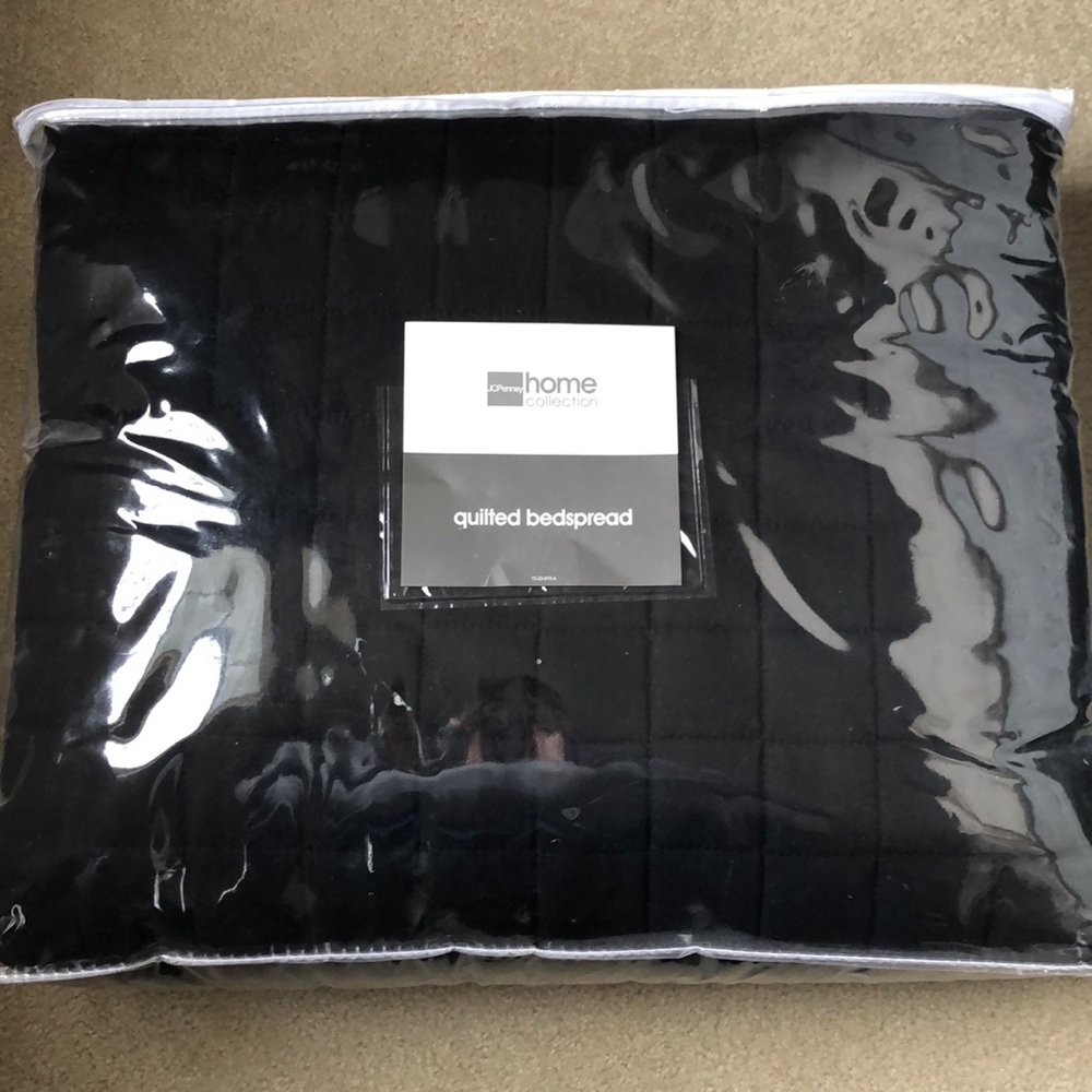 New in package, Black Quilted Bedspread